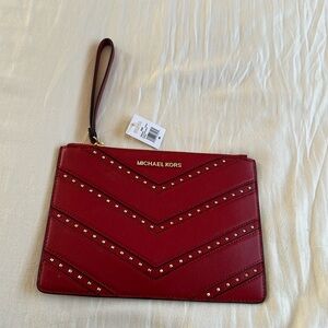 Michael Kors XL Ellis clutch red